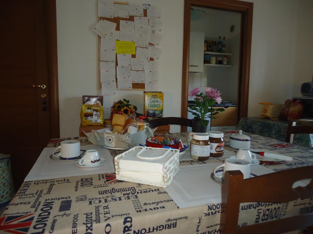 Casa Mozart B&B Лечче Экстерьер фото